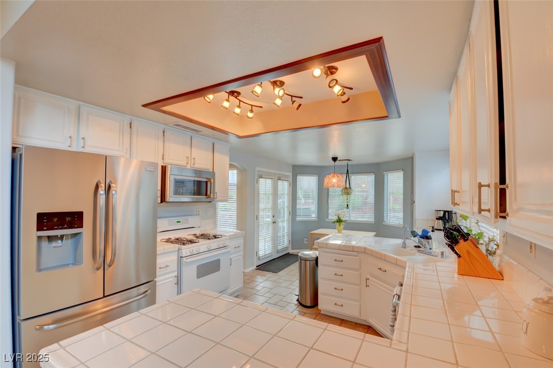 4517 Inez Drive Property Photo 12
