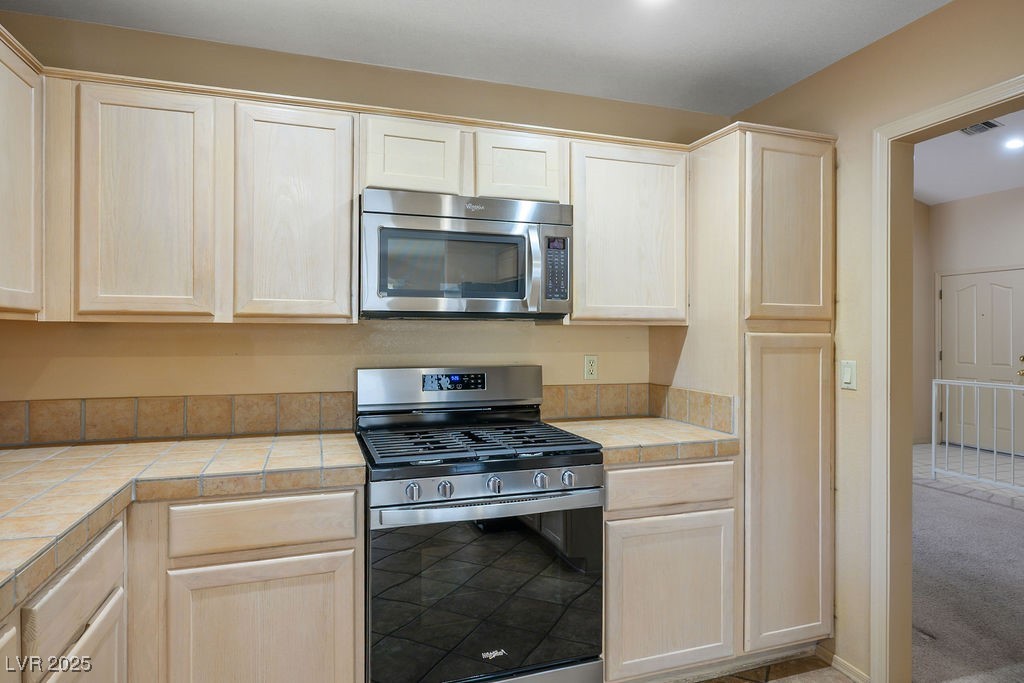 8813 Sundial Drive Property Photo 11