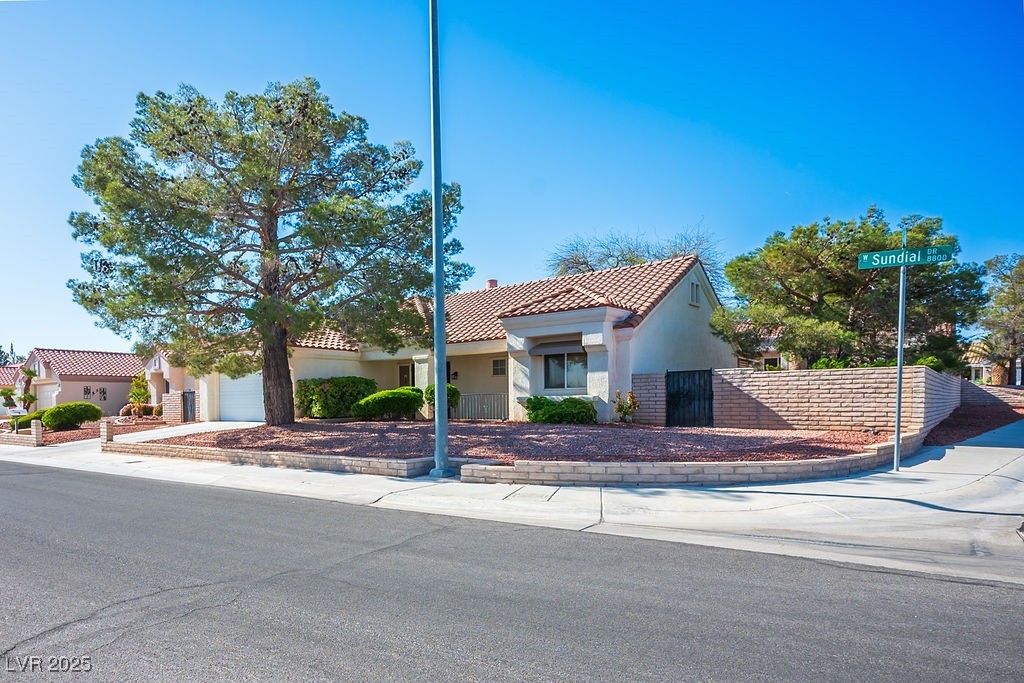 8813 Sundial Drive Property Photo 29