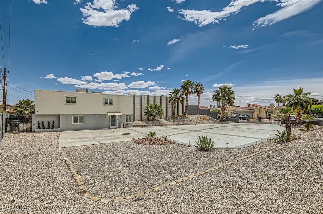 2520 Castlesands Way Property Photo 6