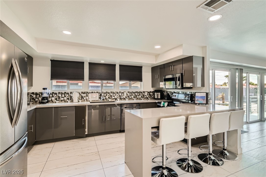 2520 Castlesands Way Property Photo 12