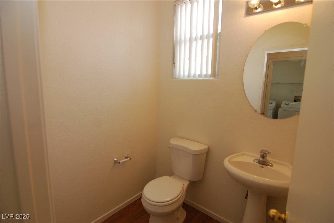 2520 Living Rock Street Property Photo 9