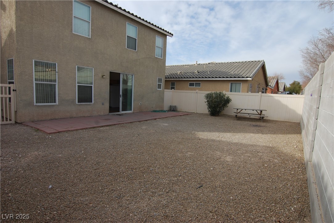 2520 Living Rock Street Property Photo 11