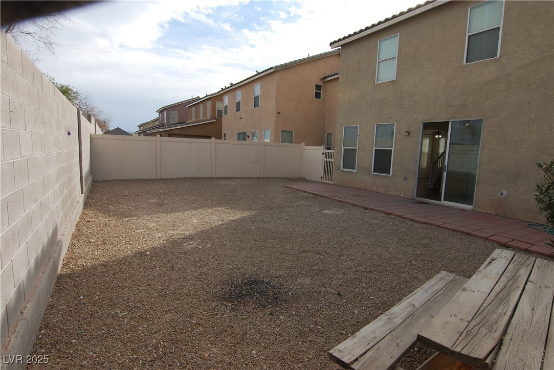 2520 Living Rock Street Property Photo 12