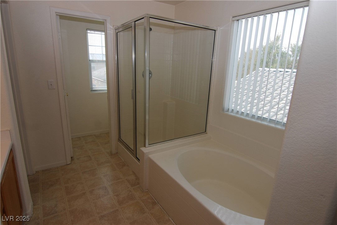 2520 Living Rock Street Property Photo 13
