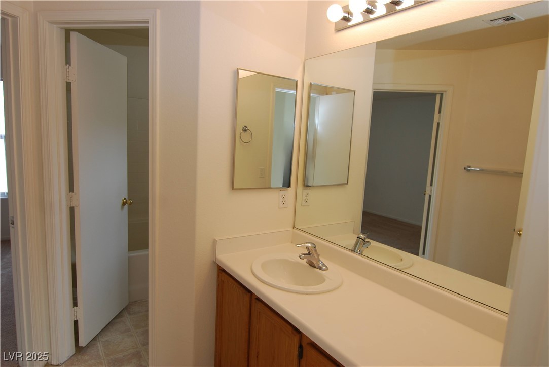 2520 Living Rock Street Property Photo 23