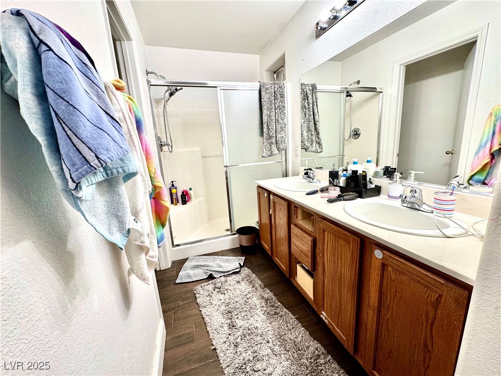 6819 Mahogany Meadows Avenue Property Photo 15