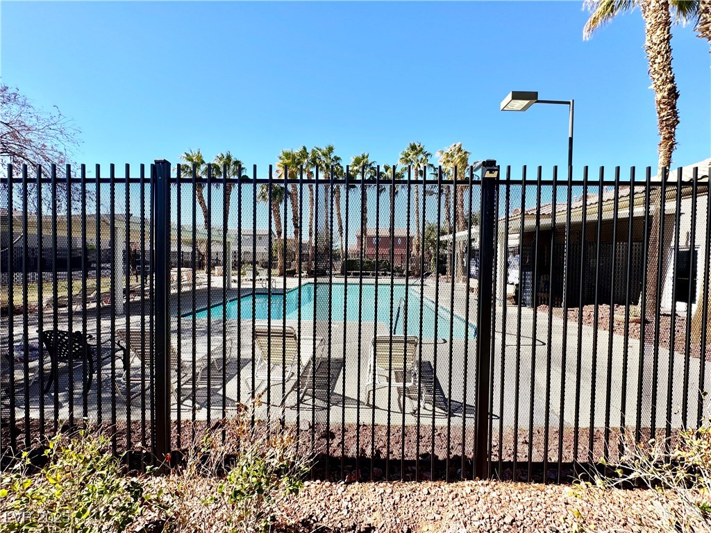 6819 Mahogany Meadows Avenue Property Photo 24
