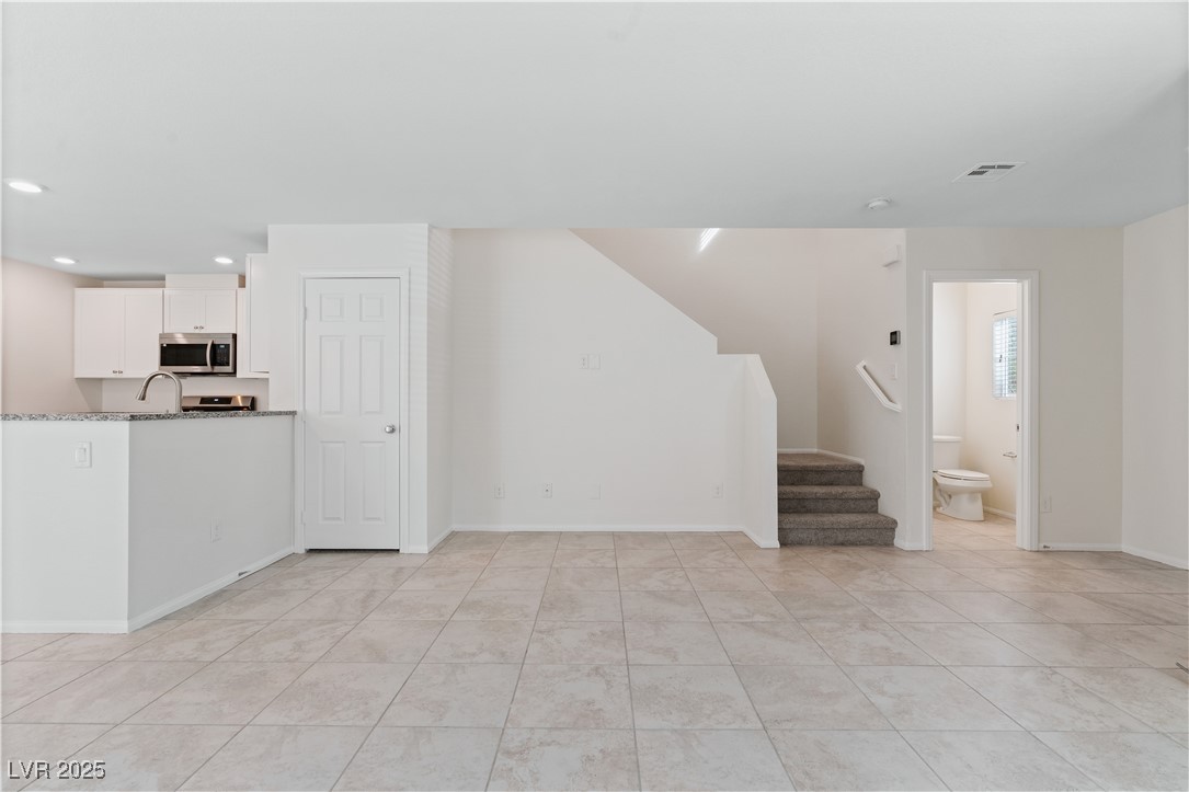 10943 Ketchikan Street Property Photo 19
