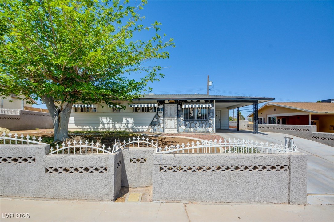 304 Elliott Avenue Property Photo