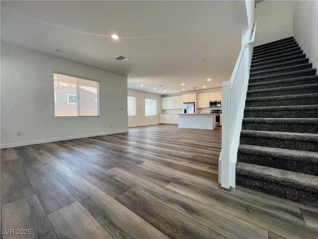 308 Mount Tyndall Street Property Photo 8