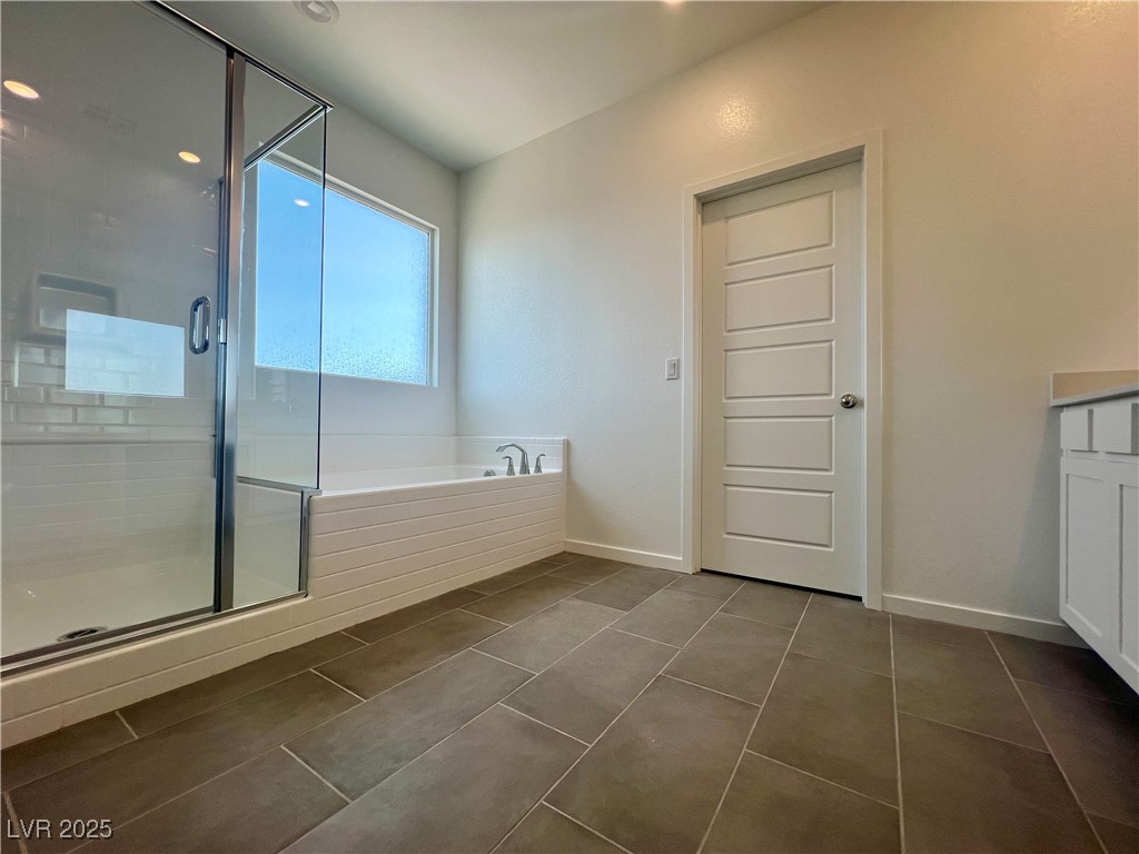 308 Mount Tyndall Street Property Photo 24