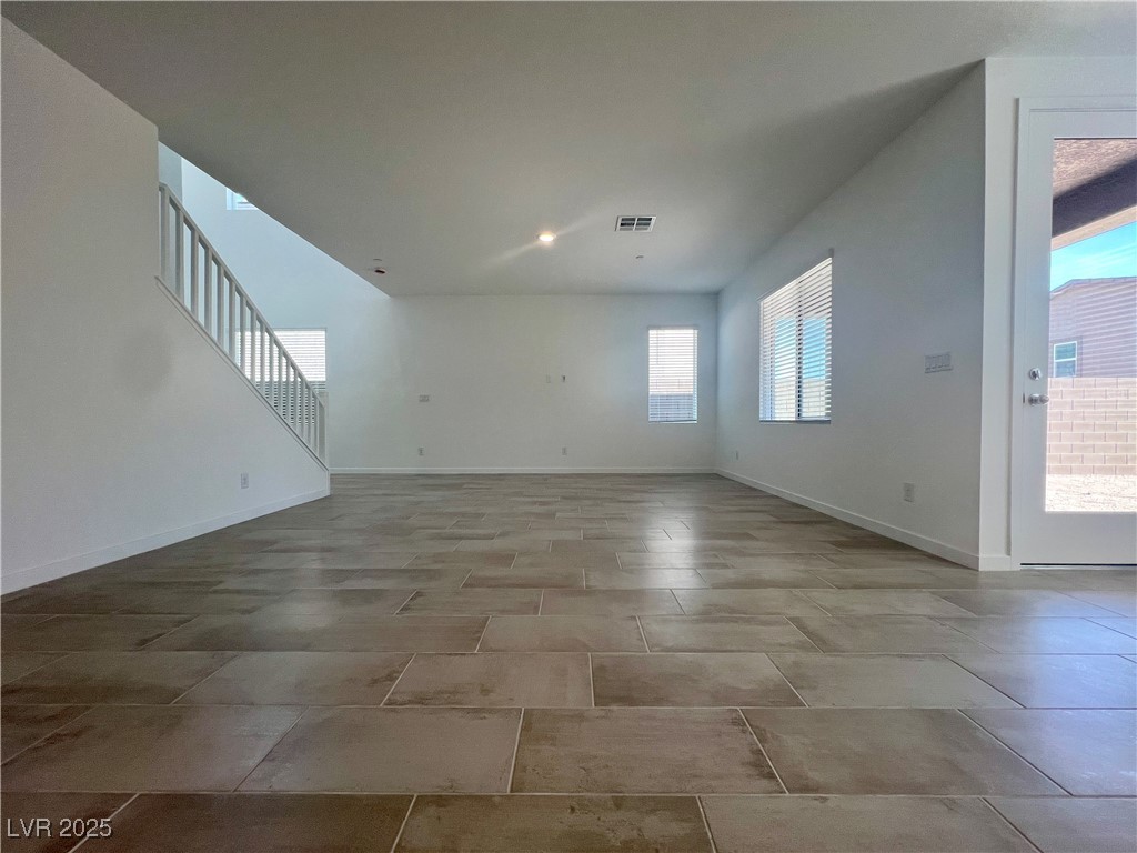 312 Mount Tyndall Street Property Photo 12