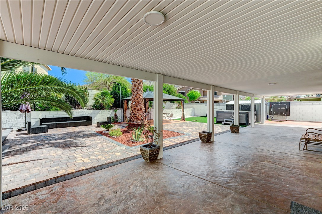 1110 Azure Heights Place Property Photo 4
