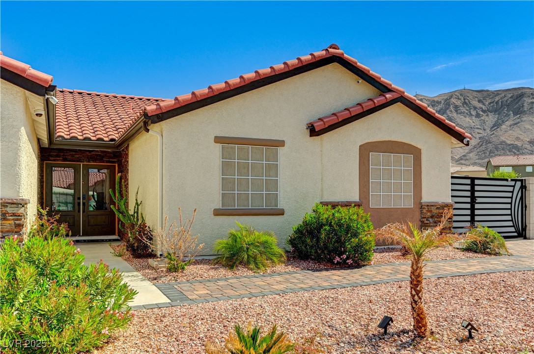 1110 Azure Heights Place Property Photo 5