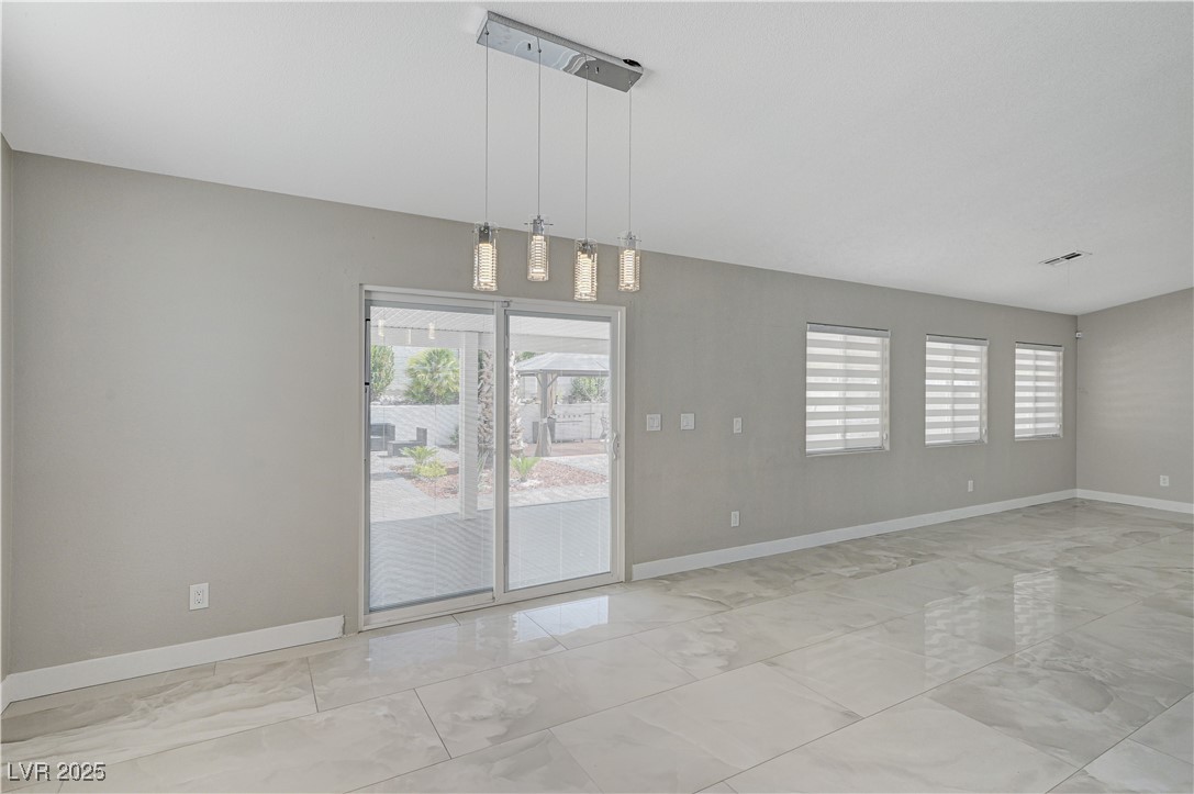 1110 Azure Heights Place Property Photo 10