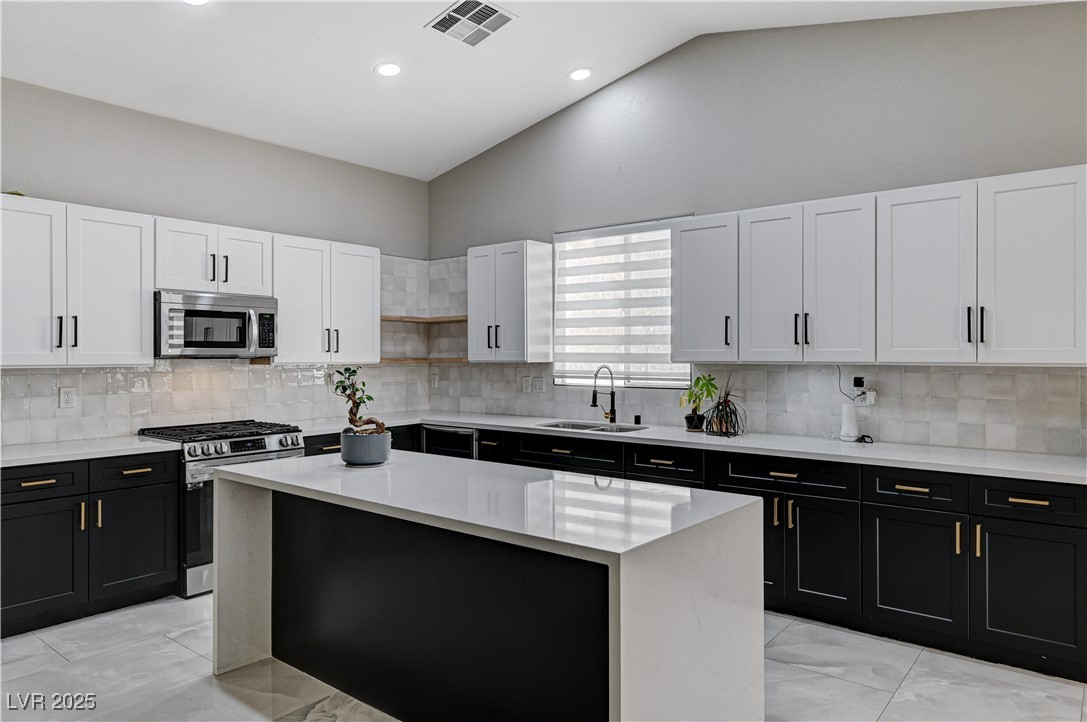 1110 Azure Heights Place Property Photo 15