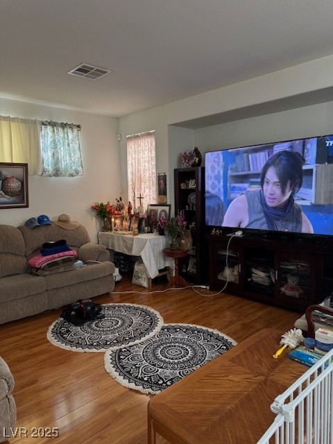 1286 North Sloan Lane Property Photo 5