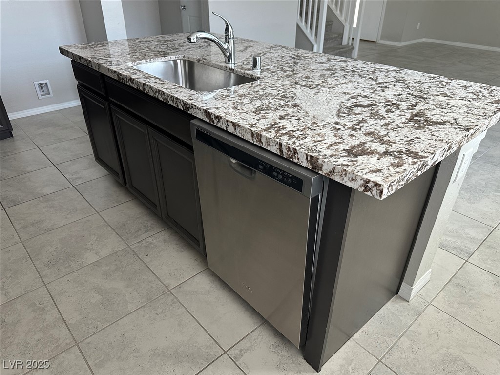 482 Granite Arch Street Property Photo 14