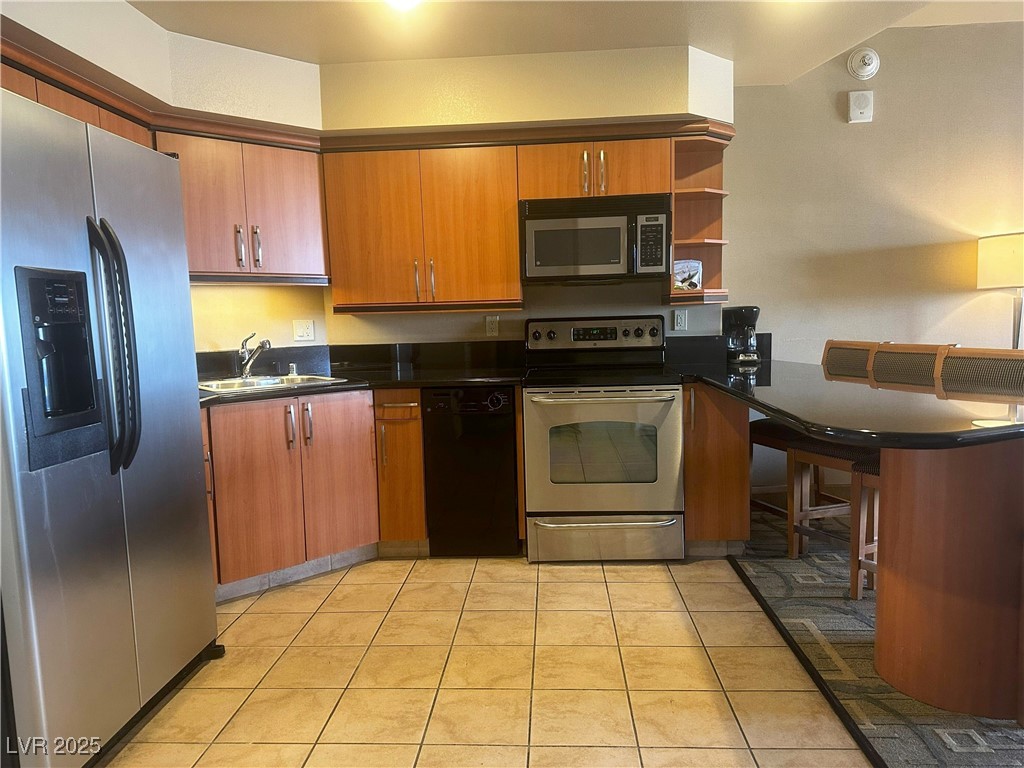 211 East Flamingo Road 1012 Property Photo 18