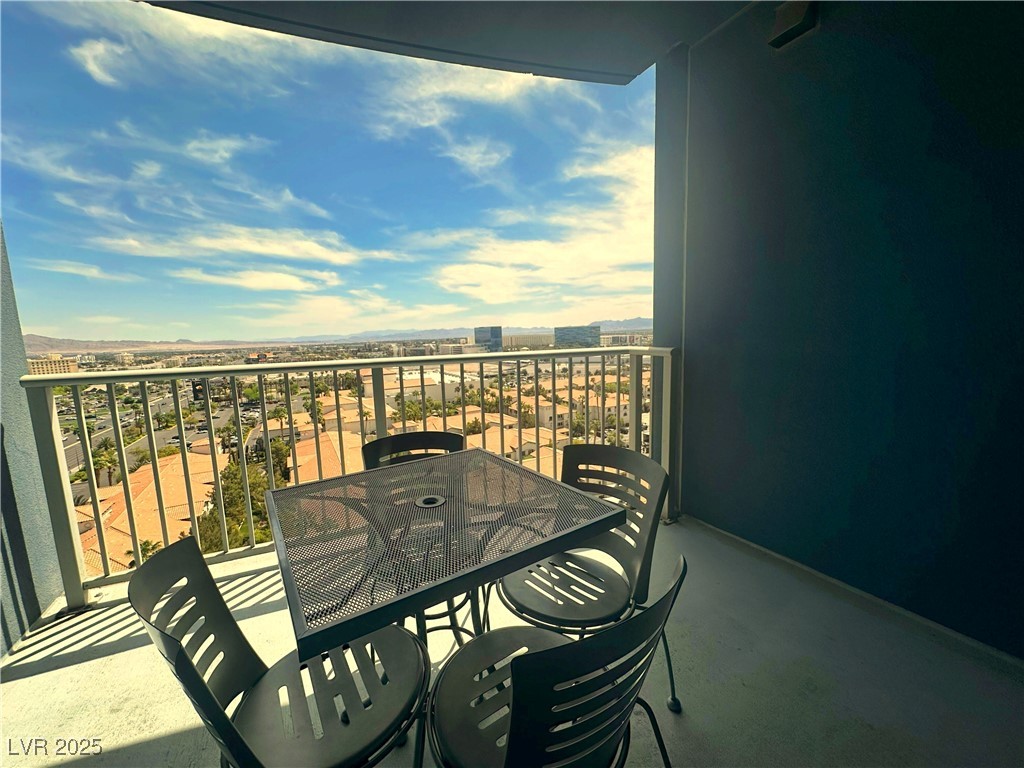 211 East Flamingo Road 1012 Property Photo 23