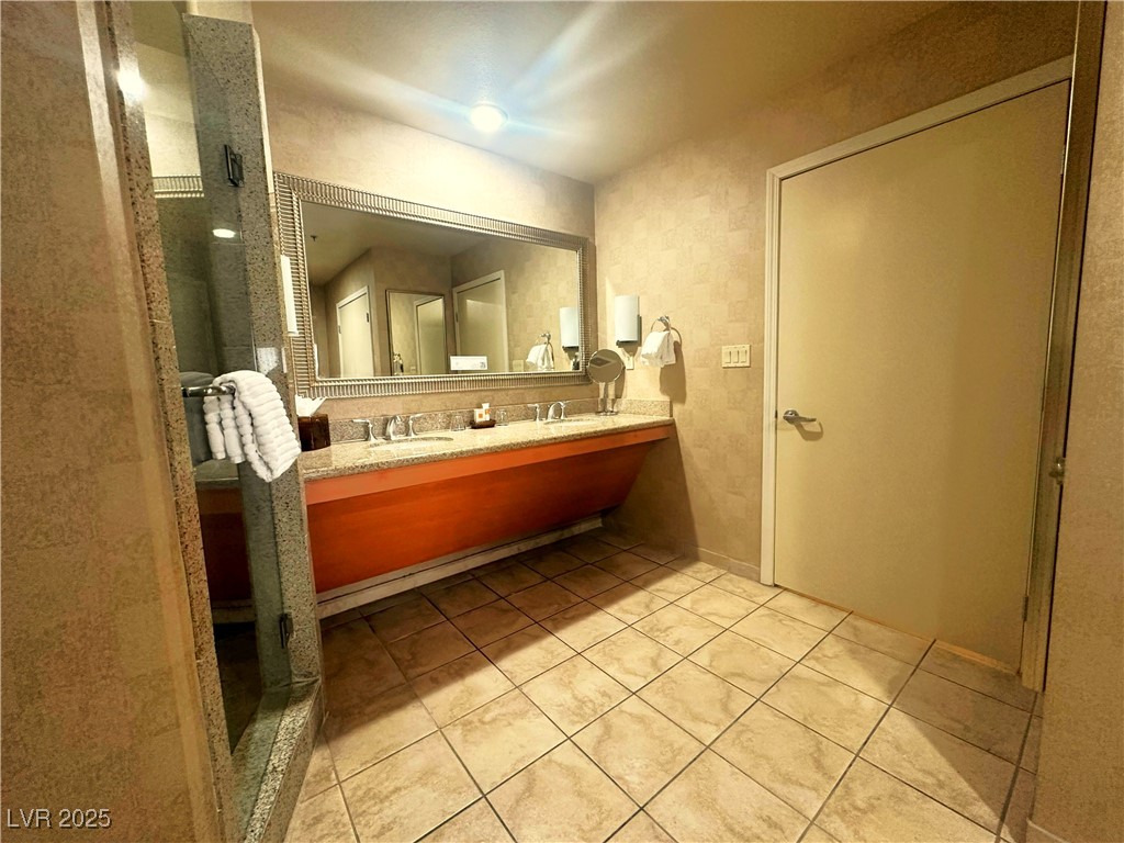211 East Flamingo Road 1012 Property Photo 31