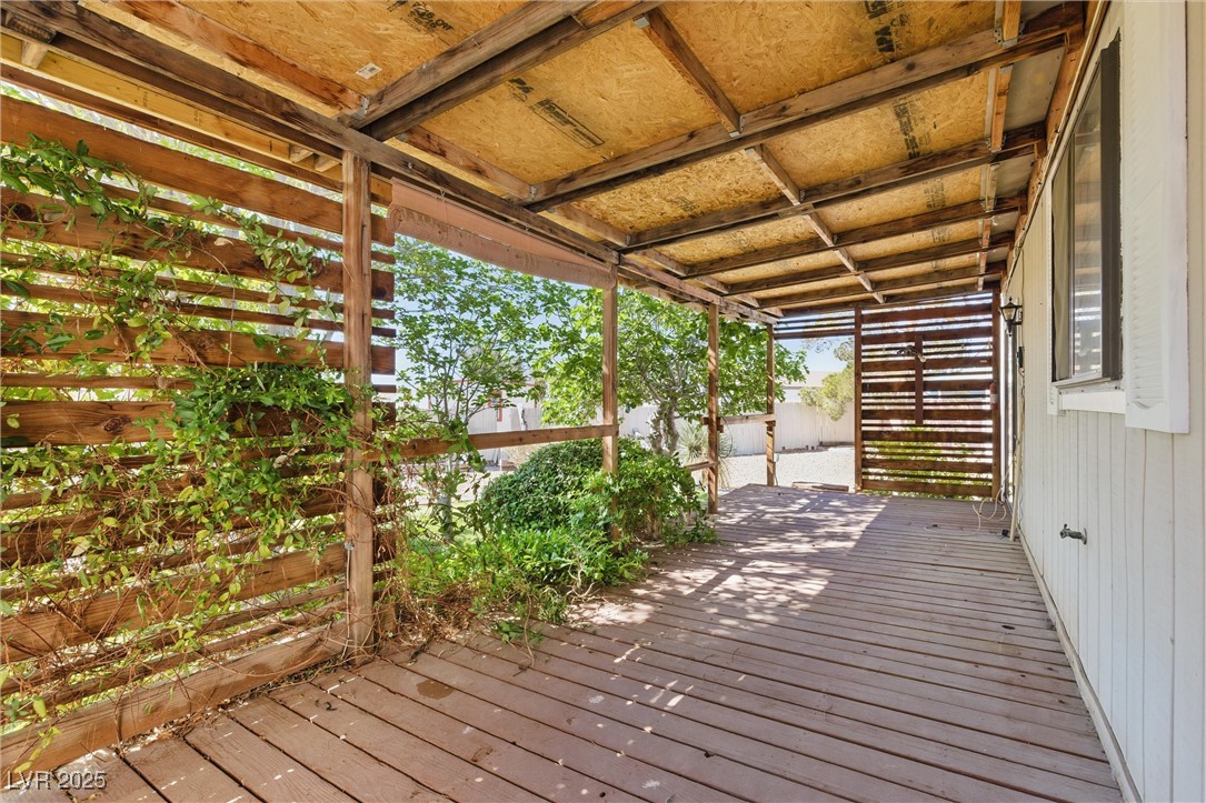 4212 Touchstone Court Property Photo 3