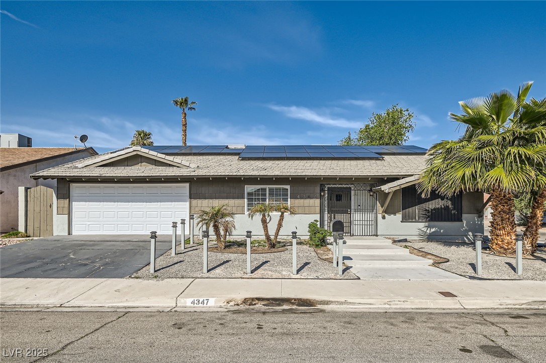 4347 South Mojave Road Property Photo 2