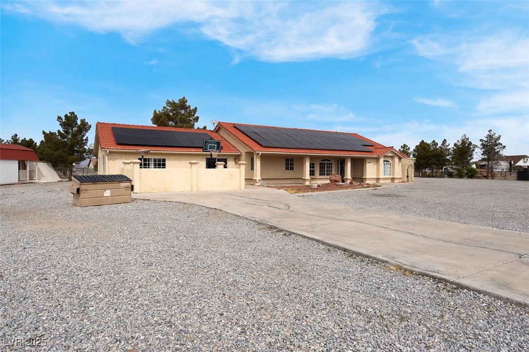1800 Red Rock Drive Property Photo 3