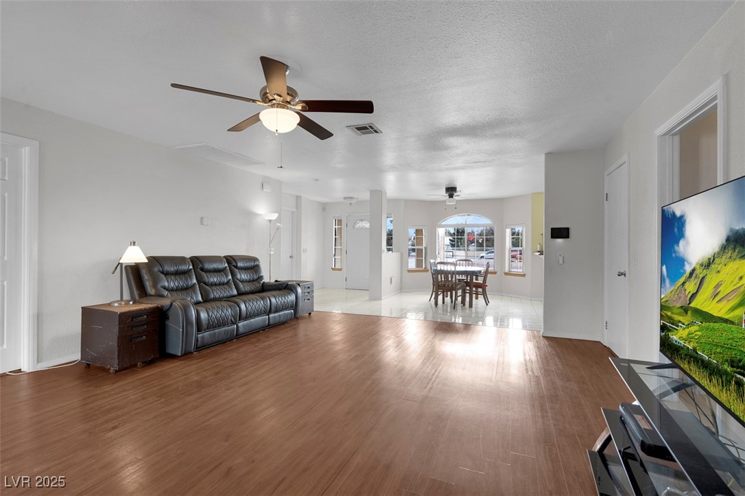 1800 Red Rock Drive Property Photo 12
