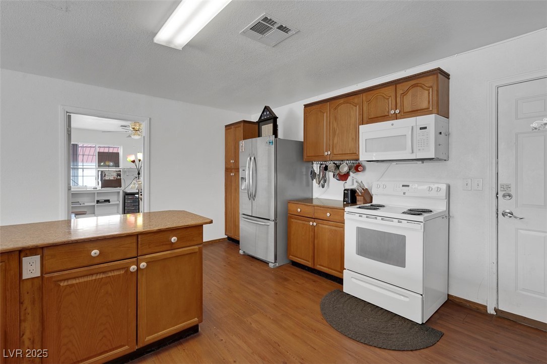 1800 Red Rock Drive Property Photo 33