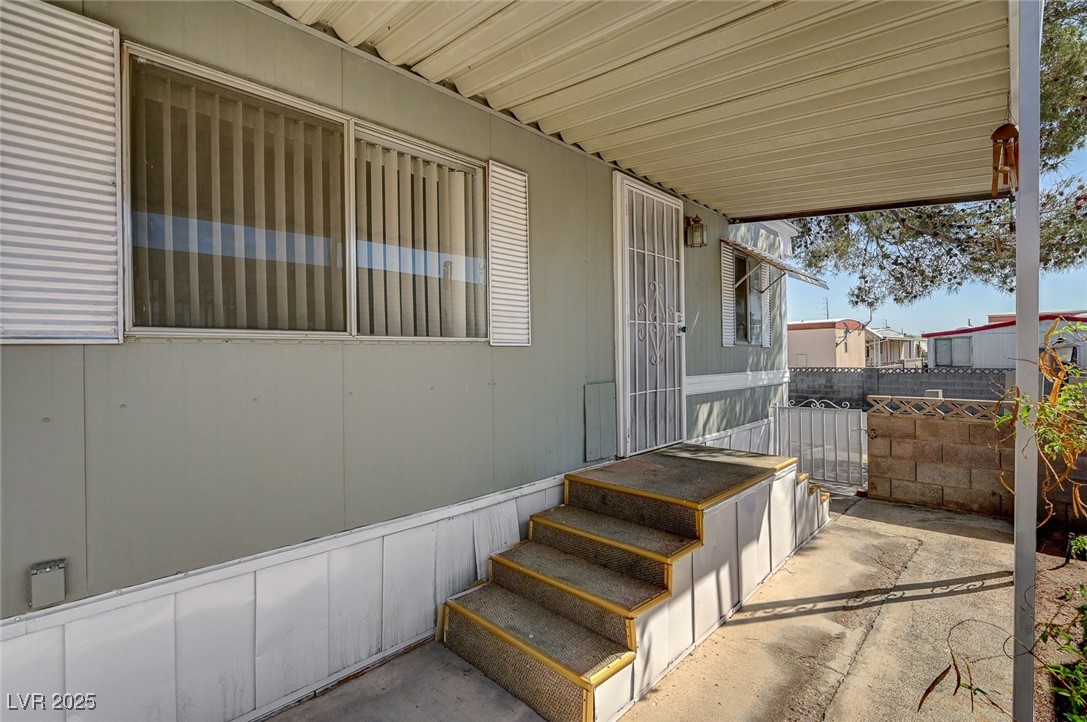 4551 Royal Ridge Boulevard 127 Property Photo 5