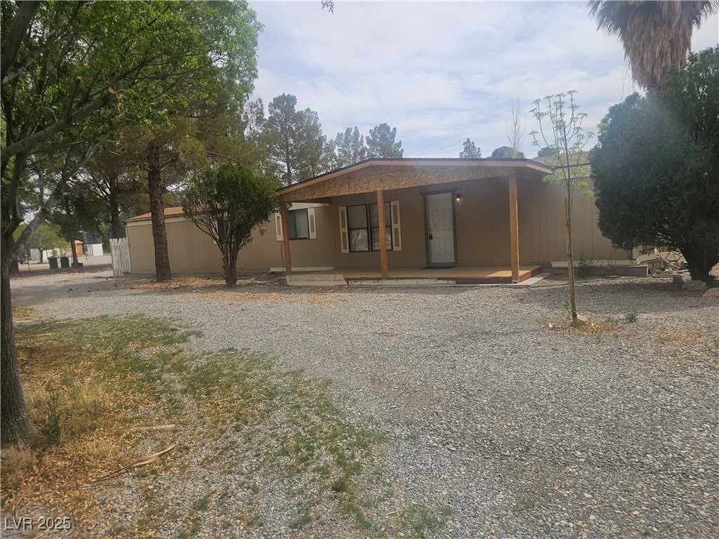 1421 West Irons Street Property Photo 2