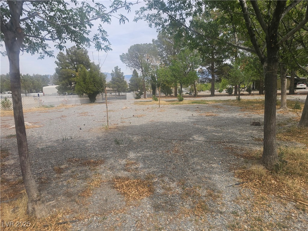 1421 West Irons Street Property Photo 3