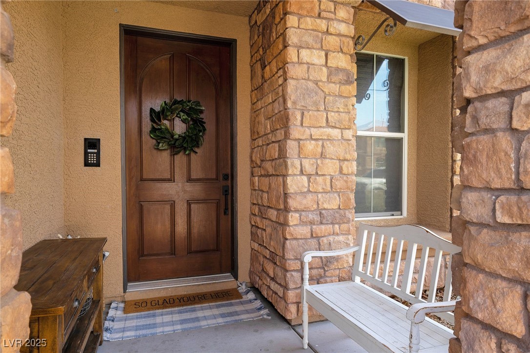 8537 Eureka Heights Court Property Photo 3