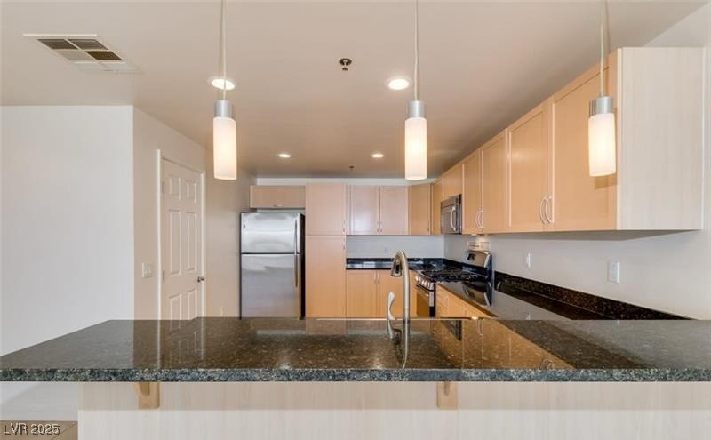 150 North Las Vegas Boulevard 818 Property Photo 14