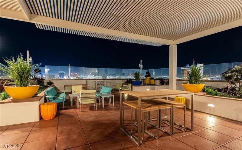 150 North Las Vegas Boulevard 818 Property Photo 32