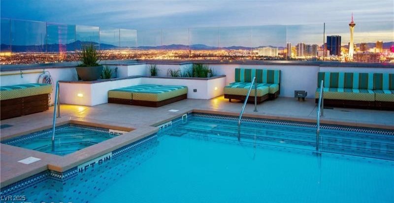 150 North Las Vegas Boulevard 818 Property Photo 33