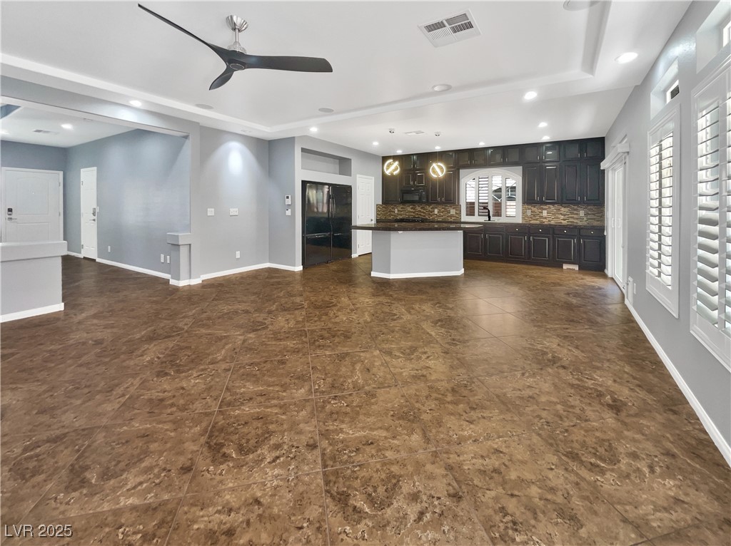 6053 Lambert Bridge Avenue Property Photo 12