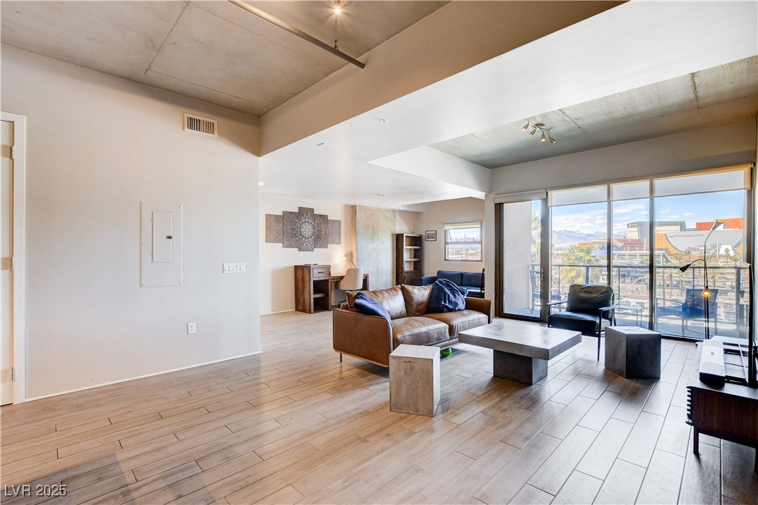 2672801 Property Photo