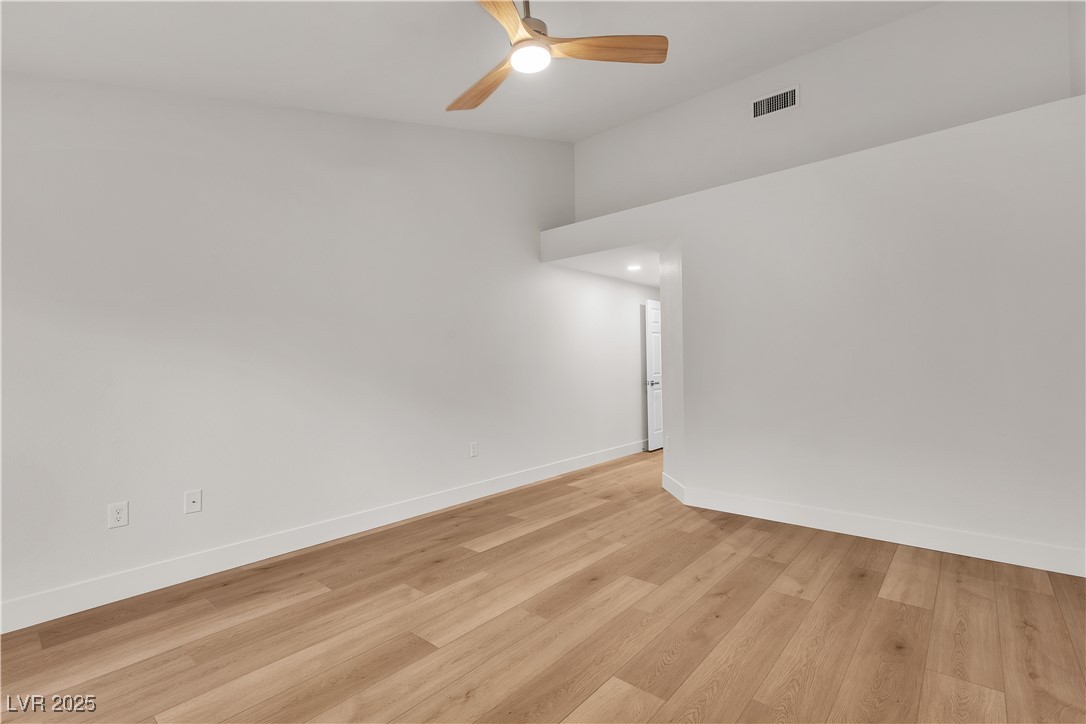 8537 Glenmount Drive Property Photo 20