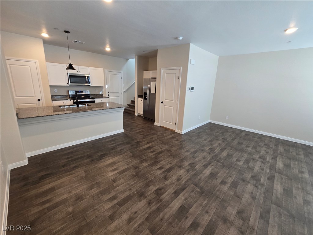 531 Thistleberry Avenue Property Photo 8