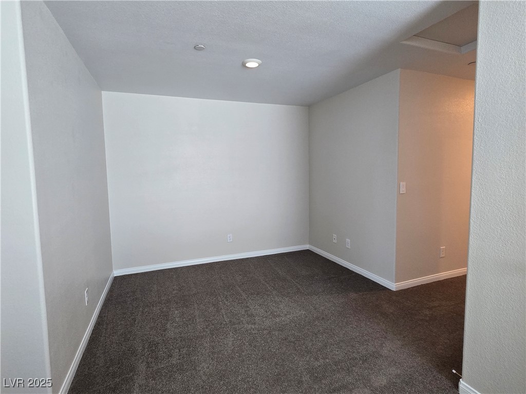 531 Thistleberry Avenue Property Photo 12