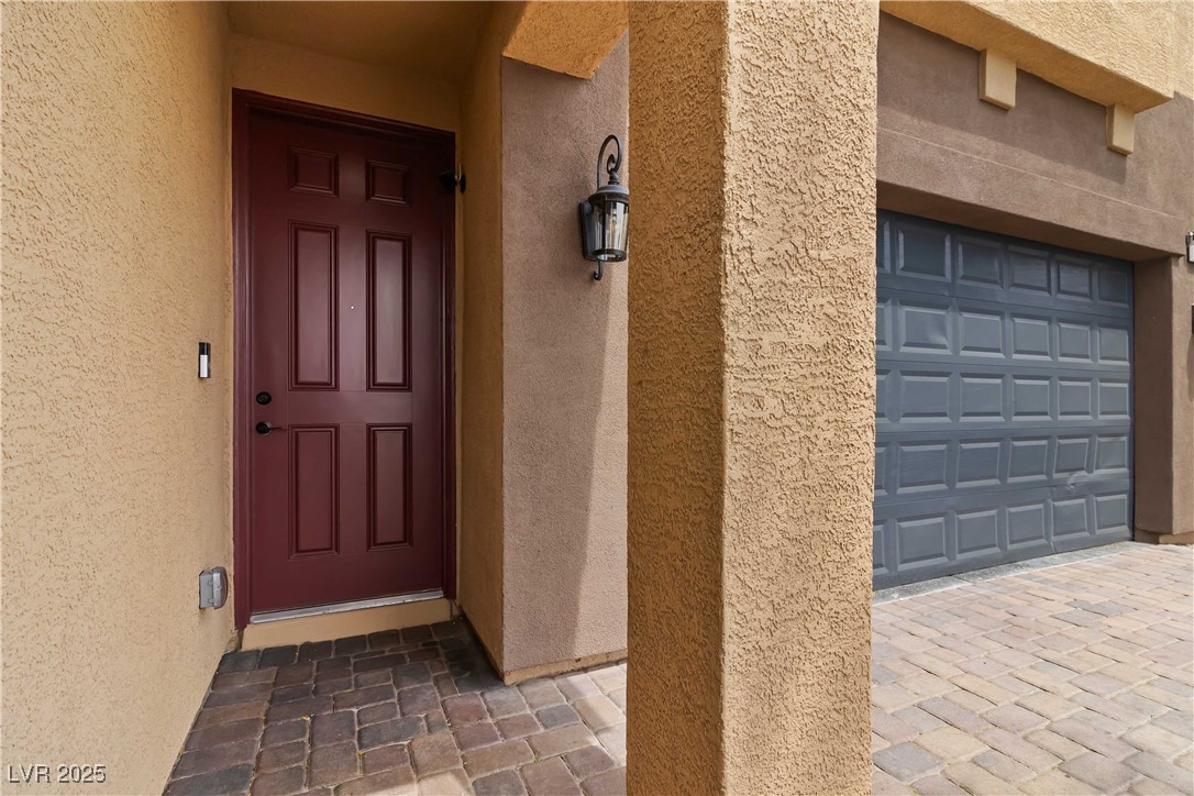 5317 Golden Melody Lane Property Photo 3