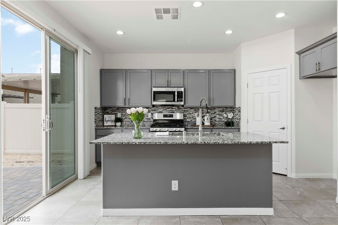 5317 Golden Melody Lane Property Photo 10