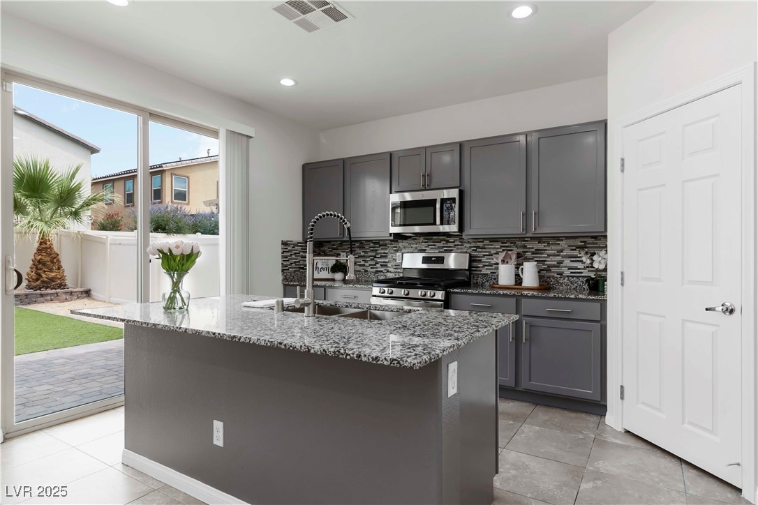 5317 Golden Melody Lane Property Photo 12