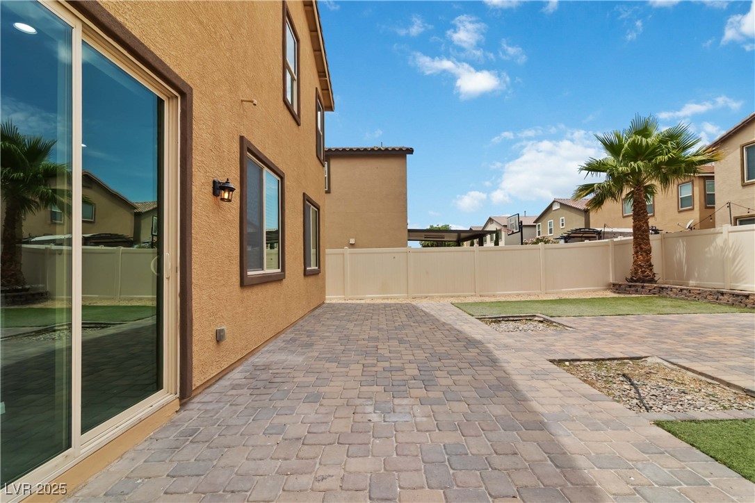 5317 Golden Melody Lane Property Photo 35