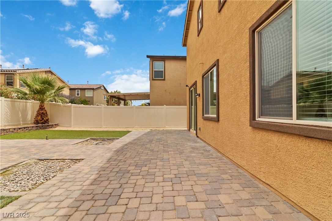 5317 Golden Melody Lane Property Photo 37