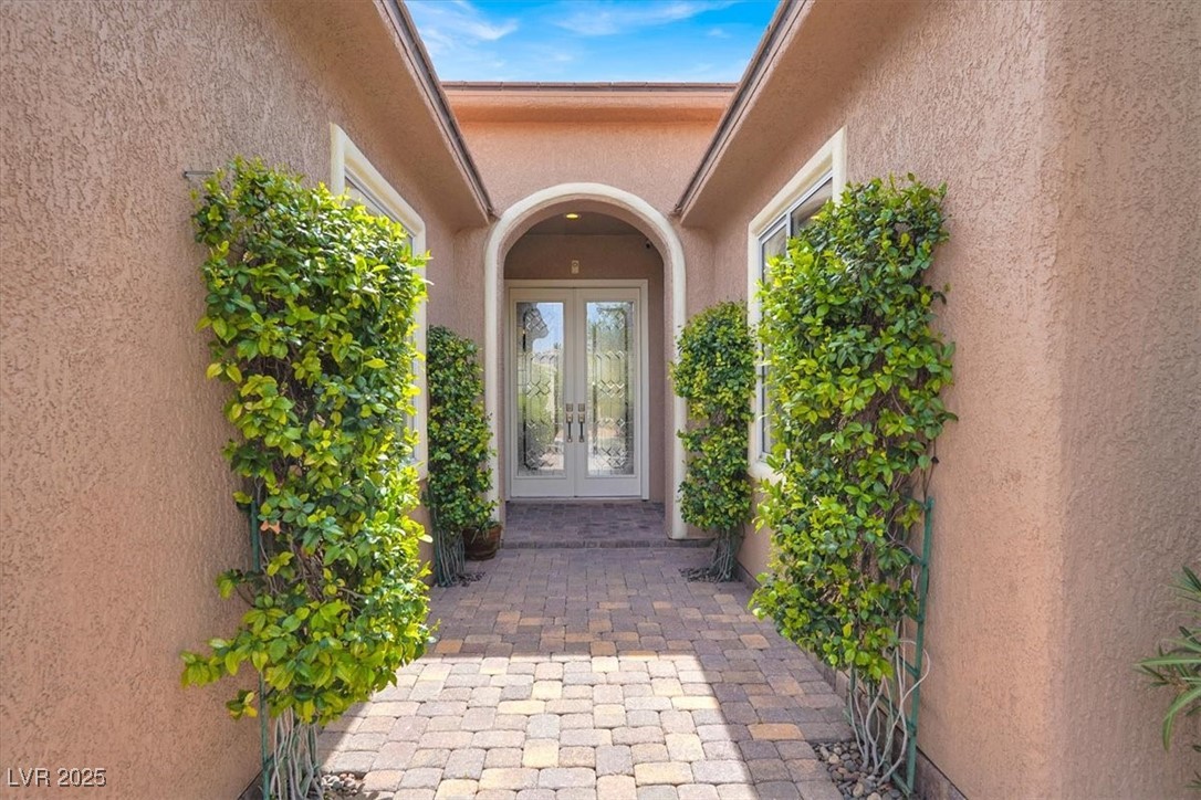 10581 Santo Marco Court Property Photo 3