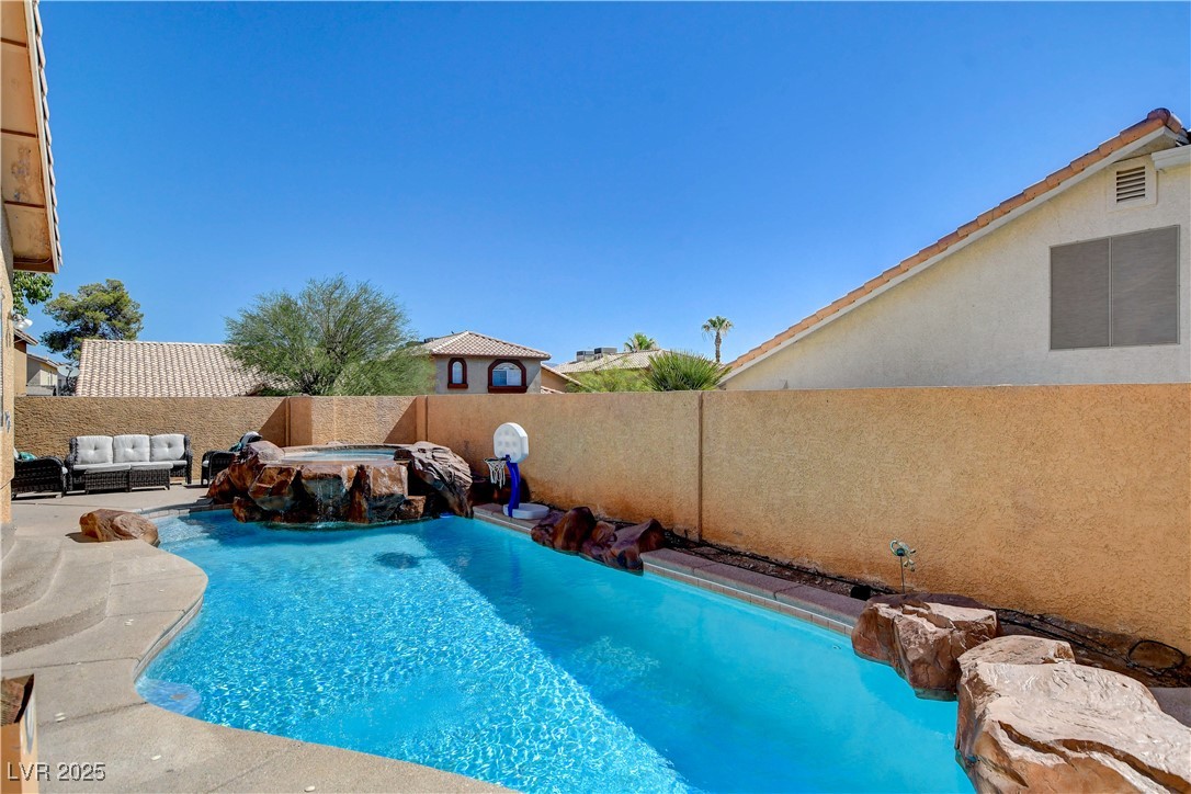 Property Photo 41